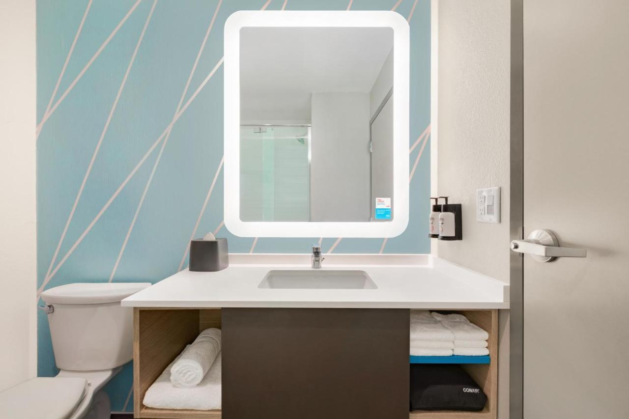 Avid Hotel - Toronto - Vaughan Southwest By Ihg Екстериор снимка